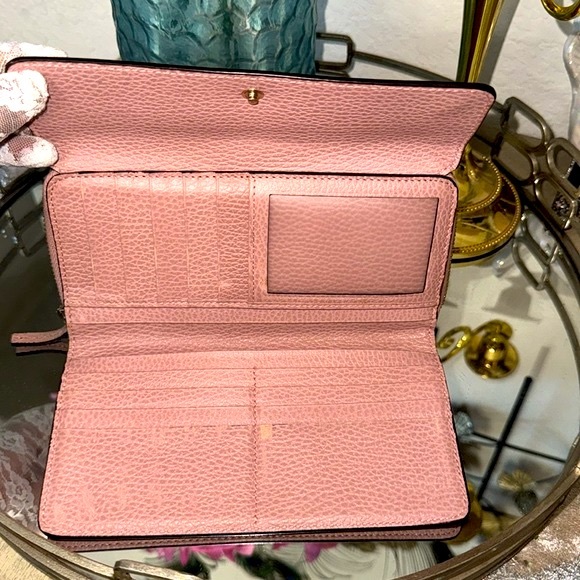 Authentic GUCCI Interlocking G Logo Leather Long Trifold Wallet - Picture 15 of 16